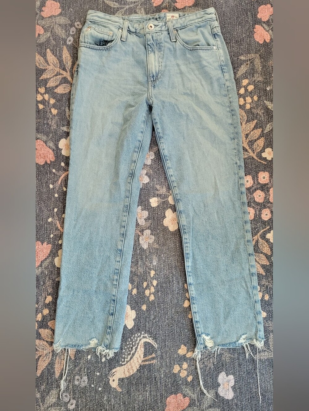 AG The Isabelle Cropped Distressed Jeans